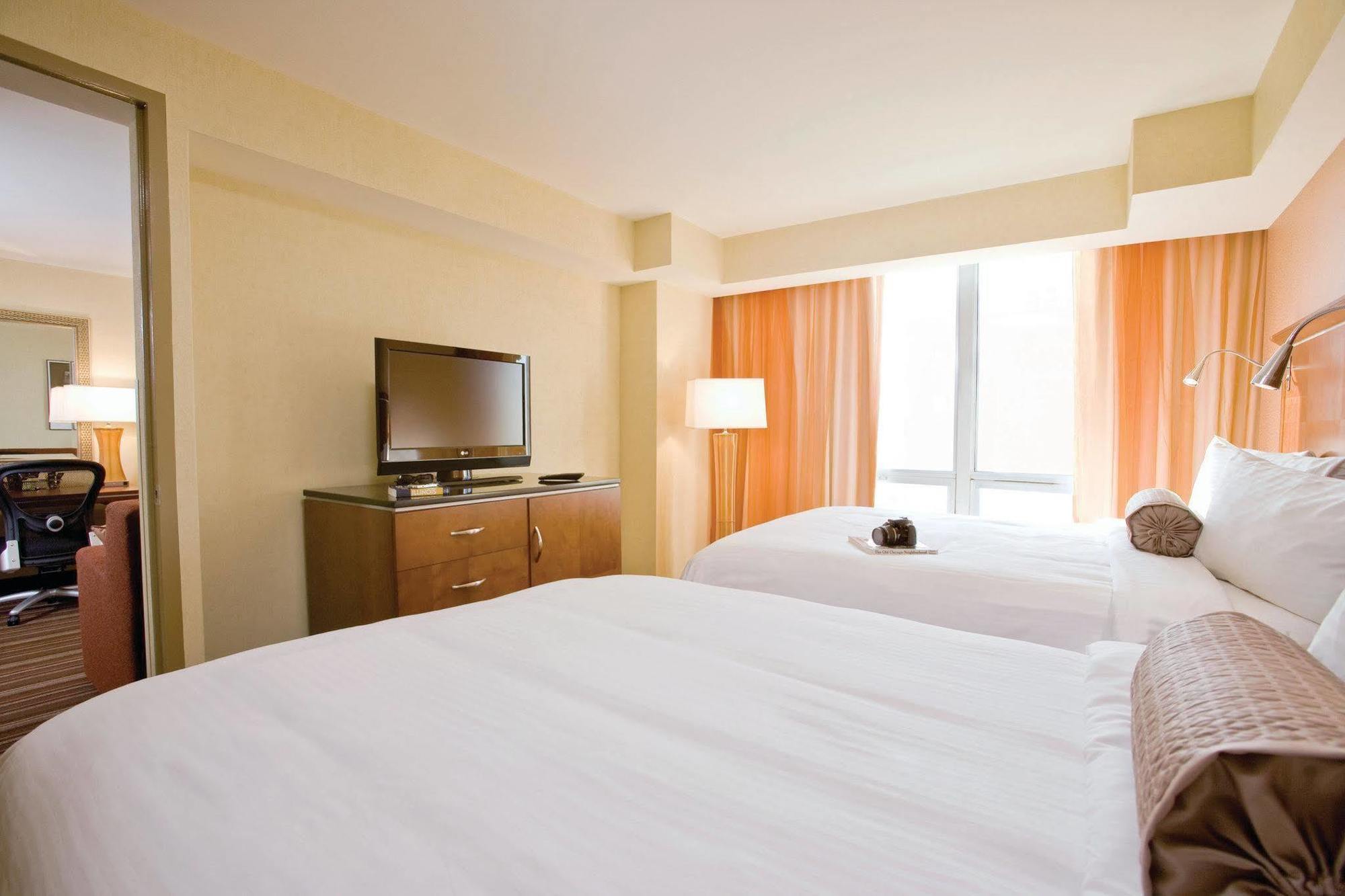 Le Meridien Essex Chicago Phòng bức ảnh
